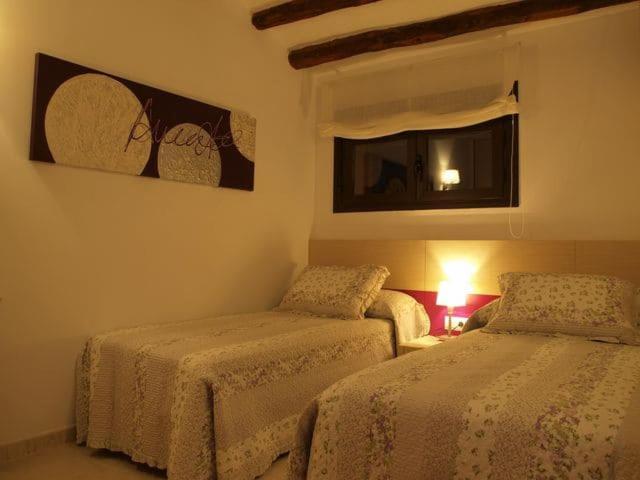 Apartamentos Berdiel Casbas de Huesca المظهر الخارجي الصورة